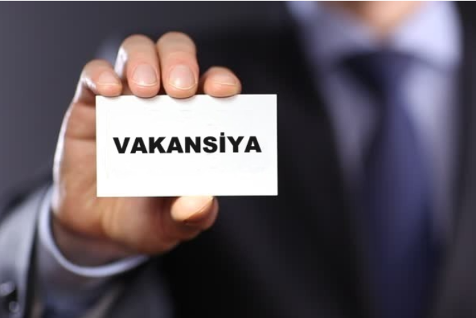 Holdinq icraçı direktor axtarır - VAKANSİYA | FED.az