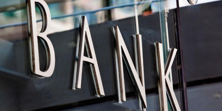 Bankların xarici öhdəlikləri 3 dəfə azaldı | FED.az