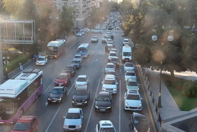 Bakıda tıxaclar başladı - YOLLAR, SİYAHI | FED.az