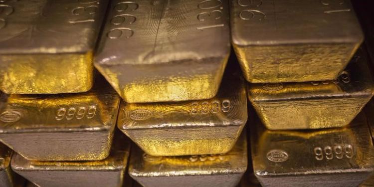 Золото растет на фоне ослабления доллара, ожидаются данные по инфляции | FED.az