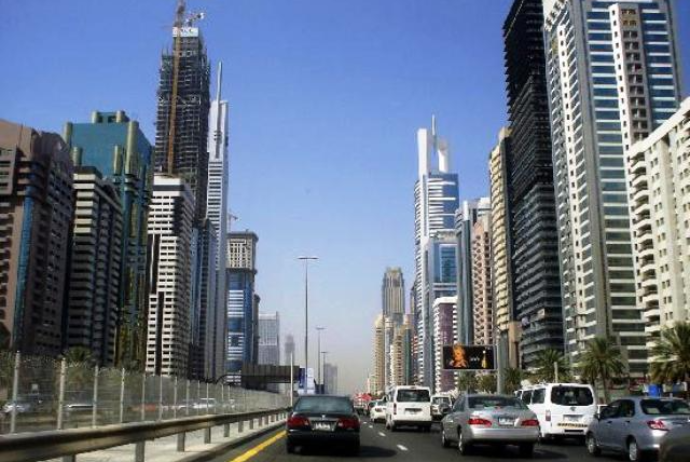 Dubayda çətin vəziyyətdə qalan azərbaycanlılar: "Biletlərin qiyməti 10 dəfə qalxıb" | FED.az