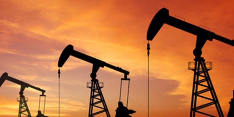 Нефть упала в цене в ожидании данных по буровой активности | FED.az