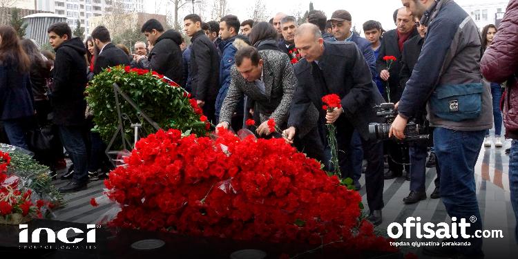 “İnci” şirkətinin əməkdaşları “Ana harayı” abidəsini ziyarət edib | FED.az