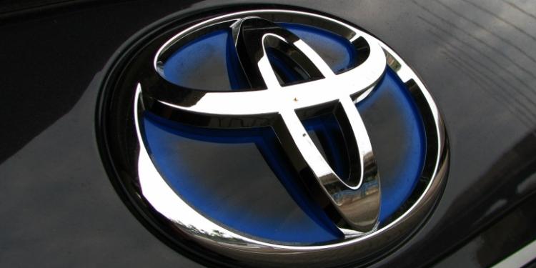 Toyota xəbərdarlıq etdi - AVTOMOBİLLƏR BAHALAŞACAQ | FED.az