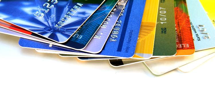 Bankların ödəniş kartları artıb | FED.az