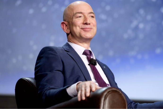 Ceff Bezos “Amazon”un dollarlıq 2,7 milyard dollarlıq səhmlərini satıb | FED.az