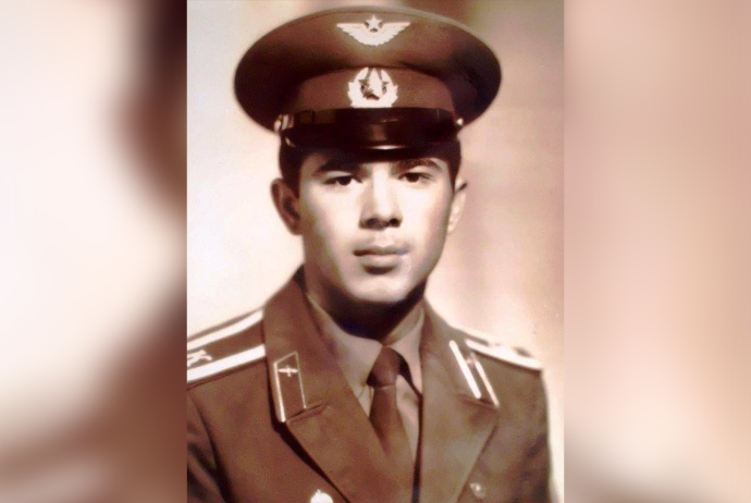 Azərbaycanın ilk hərbi təyyarəçisi Vaqif Qurbanova Milli Qəhrəman adı verilib | FED.az