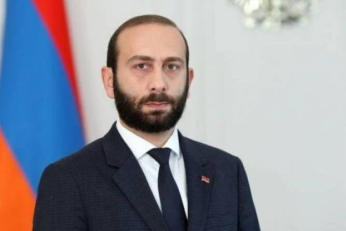 Ararat Mirzoyan: "Azərbaycan sülh müqaviləsinə aid təkliflərimizə cavab verib" | FED.az