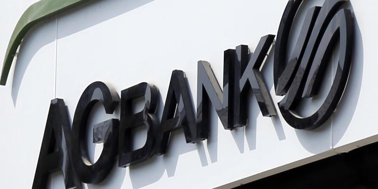 «AGBank» ona böhtan atan şəxsi məhkəmədə udub | FED.az