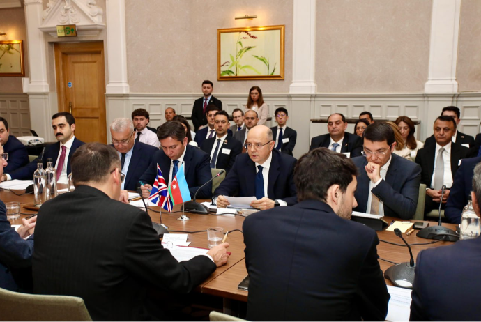 Böyük Britaniya sərmayə qoyuluşu ilə Azərbaycanda ən iri xarici investor statusunu qoruyur | FED.az