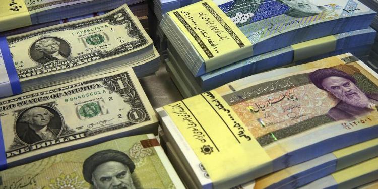 İranda dolların məzənnəsi yenidən  - REKORD VURDU | FED.az