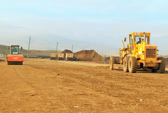 Şuşa şəhərinə qədər 2 hərəkət zolağı enində xidməti yol istifadəyə verilib | FED.az