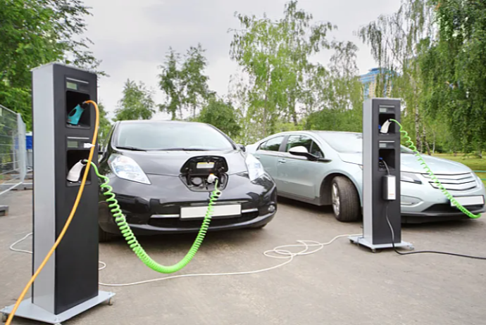 Azərbaycanın xaricdən aldığı elektromobillər 24 min manat ucuzlaşıb | FED.az