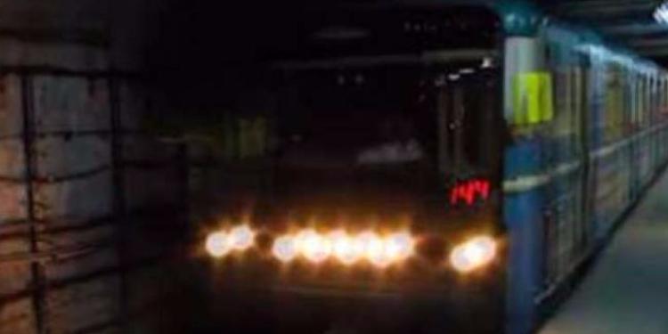 В Бакинском метро погас свет | FED.az