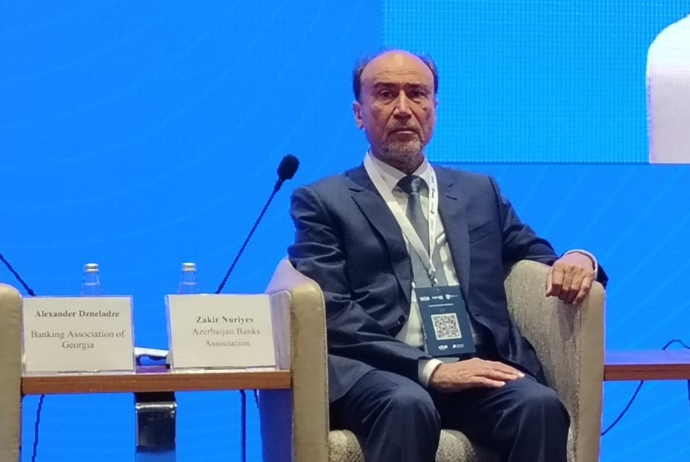 Zakir Nuriyev: "Azərbaycanda dollarlaşma səviyyəsi azalır"  | FED.az