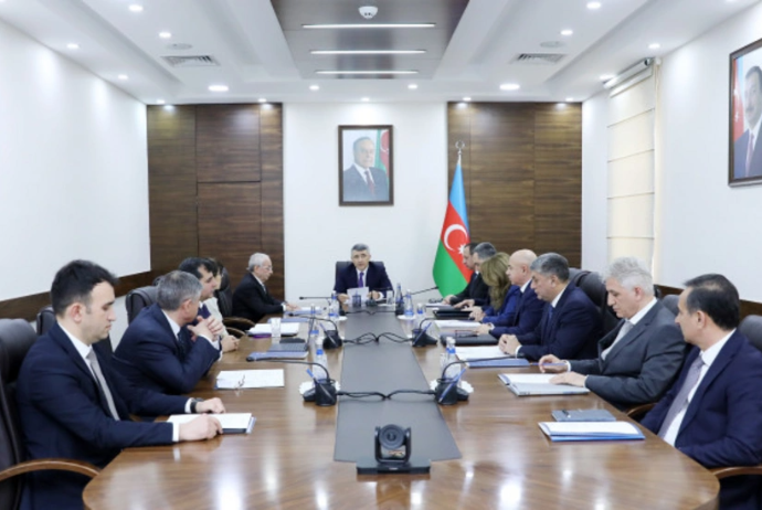 Bəzi məhkəmə sədrlərinin hakimlik səlahiyyətlərinə xitam verilib