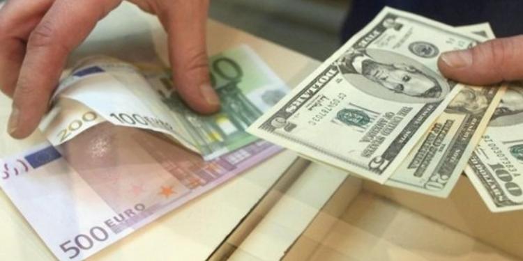 Türkiyədə dollar 6 lirəyə düşür

  | FED.az
