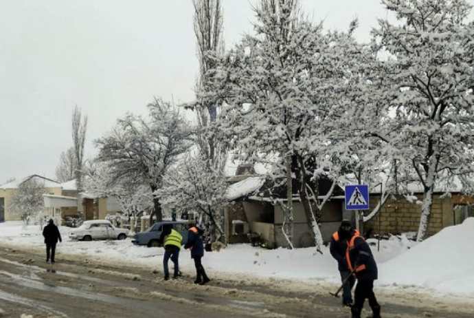 Bəzi yollar buz bağlayacaq, duman olacaq - XƏBƏRDARLIQ | FED.az