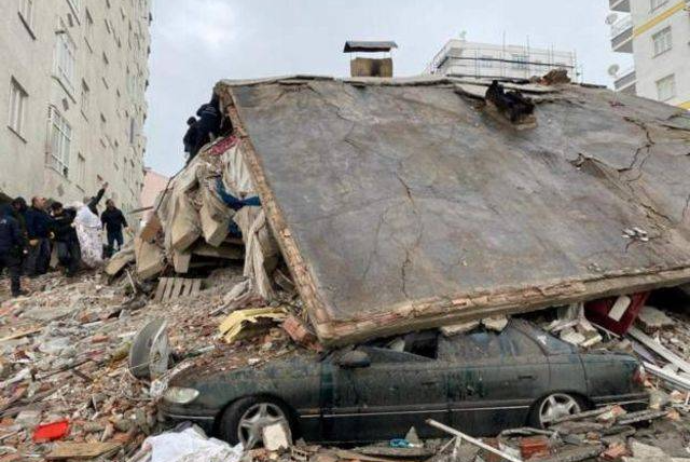Zəlzələdə dağılan binalara görə 218 nəfər  - HƏBS EDİLDİ | FED.az