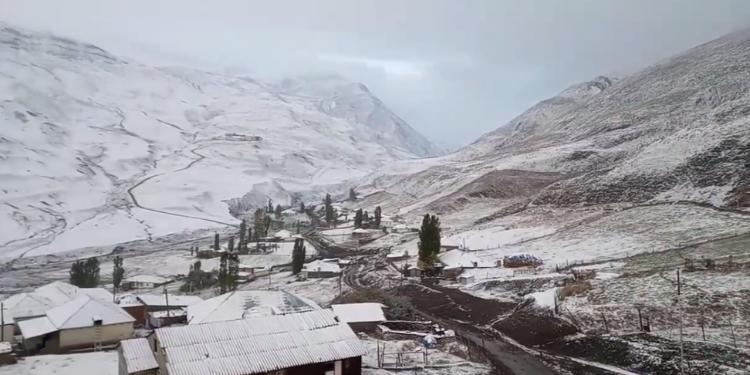 Azərbaycanda 20 santimetr qar yağıb - FOTOLAR | FED.az