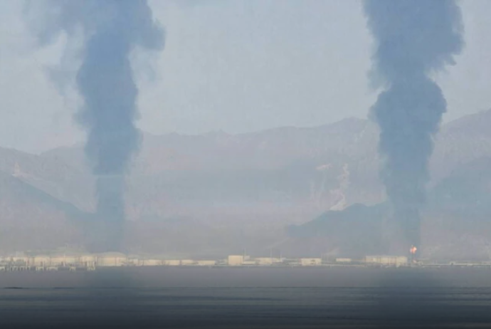 İran BƏƏ-nin ən böyük neft mərkəzini vurdu | FED.az