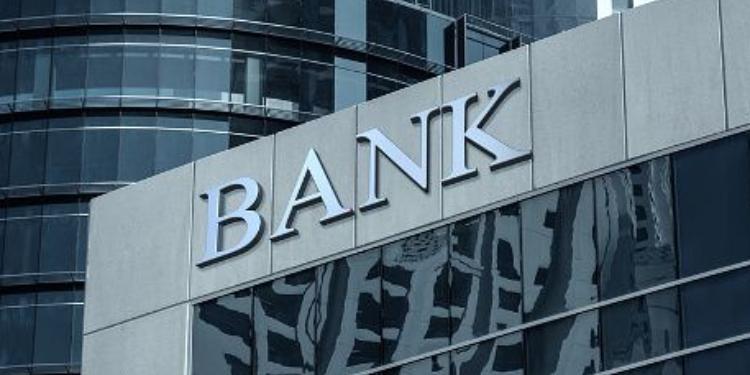 Qeyri-faiz gəlirləri ən çox və az olan banklar – RENKİNQ (1.10.2018) | FED.az