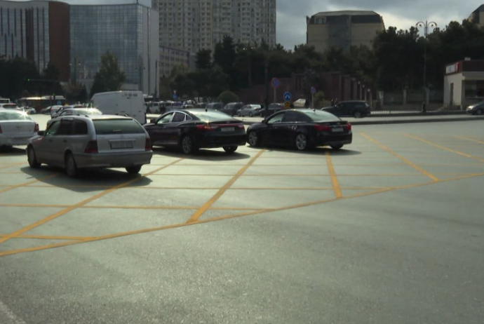 Azərbaycanda sürətlə artan avtomobil parkı niyə yaşlıdır? - VİDEO | FED.az