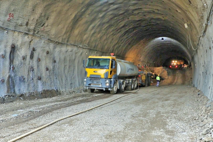 Murovdağ tunelinin inşası davam etdirilir - FOTOLAR | FED.az