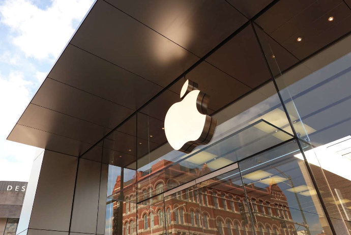"Apple" səhmləri uçuşa keçdi - QİYMƏT KƏSKİN BAHALAŞDI | FED.az