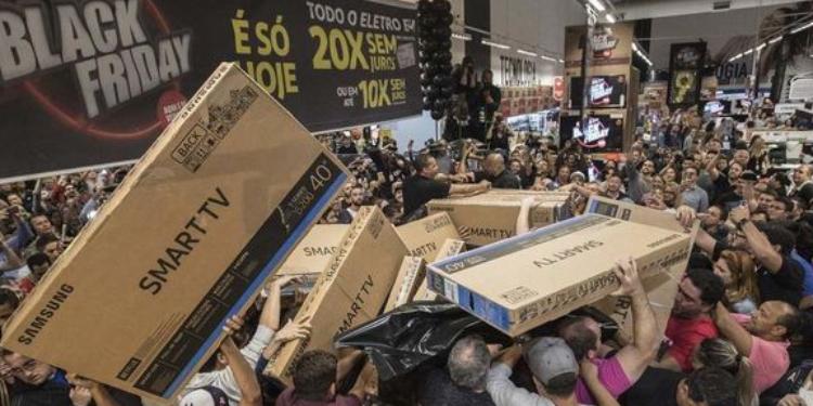 Bakıda “Black Friday”: Mağazada endirimlər nə qədərdir? | FED.az