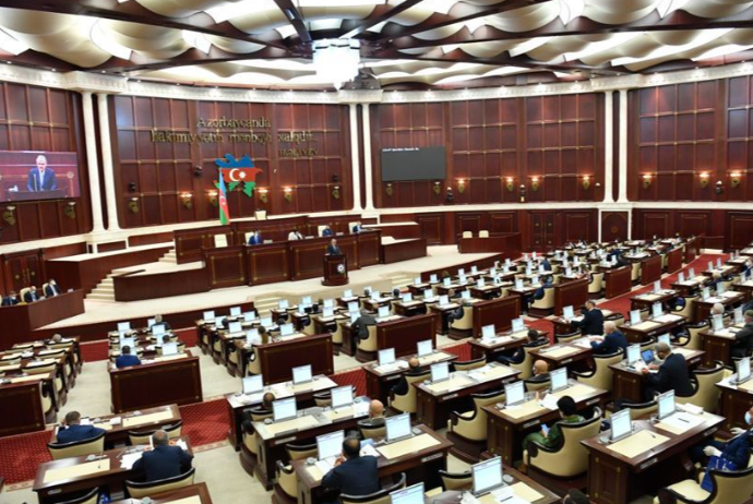 Milli Məclisin payız sessiyası başa çatdı - Deputatlar məzuniyyətə çıxdı | FED.az