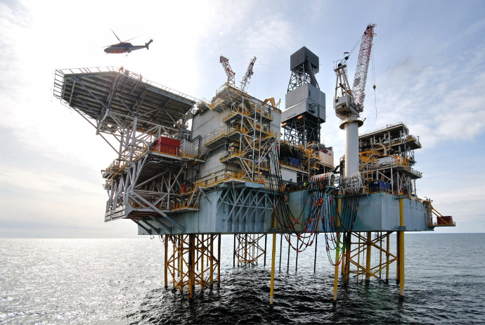 Azərbaycan neftin hasilatını 5%-dən çox azaldıb | FED.az