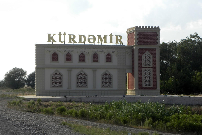 Kürdəmirin bir kəndində onlarla insan - KORONAVİRUSA YOLUXUB | FED.az