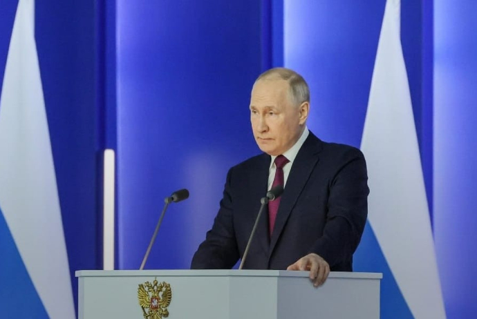 Putin: "Rusiya MN və Rosatom nüvə silahlarını sınaqdan keçirməyə hazırlığı təmin etməlidir" | FED.az