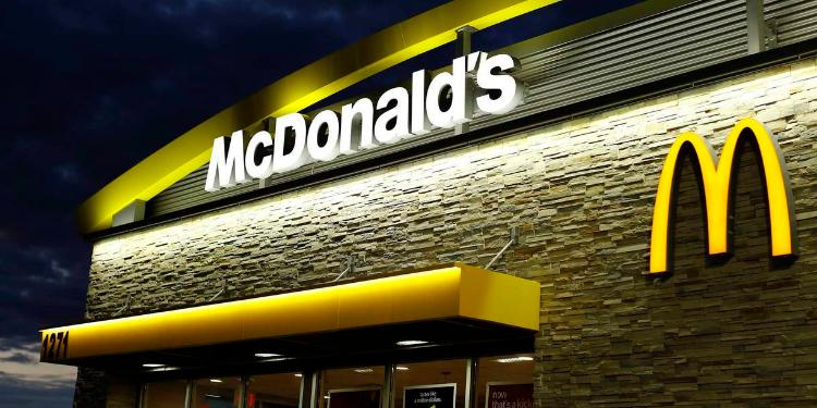 Bakıda yeni “McDonald’s” açılıb | FED.az
