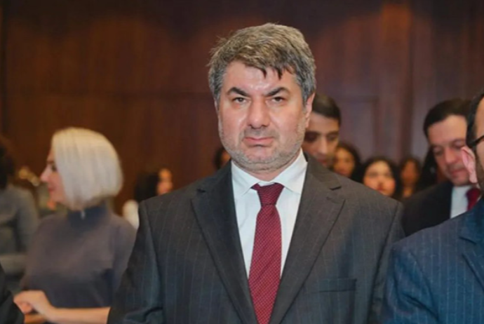 Hüseyn Büyükfırata ağır itki | FED.az