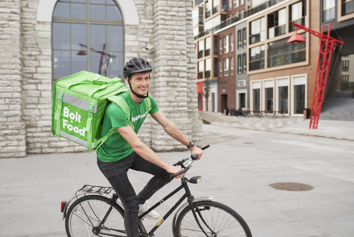 Çatdırılma şirkətlərinin satdığı qida məhsullarına görə ƏDV güzəşti verilirmi? | FED.az