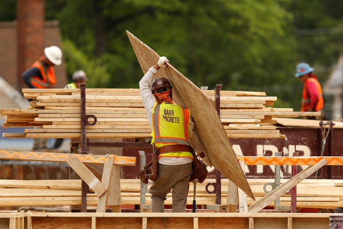 Sosial müdafiəyə ehtiyacı olan 2 minə yaxın şəxs özəl müəssisələrdə işlə təmin edilib | FED.az