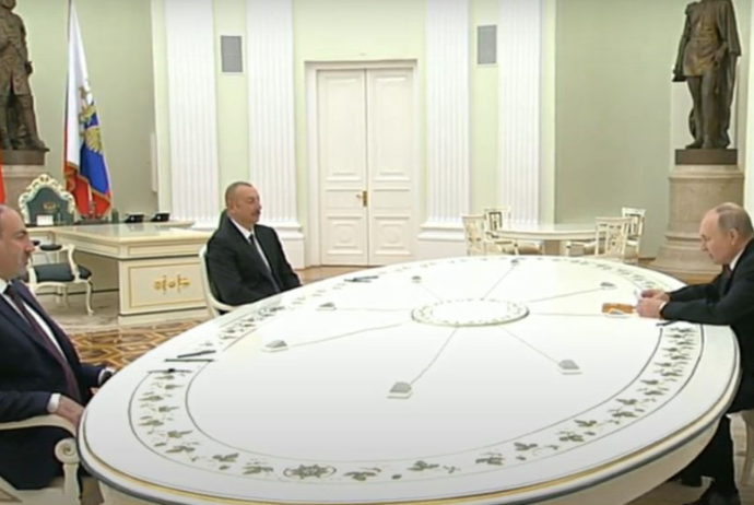 Moskvada İlham Əliyev, Vladimir Putin və Nikol Paşinyan arasında - Görüş Başlayıb - Video | FED.az