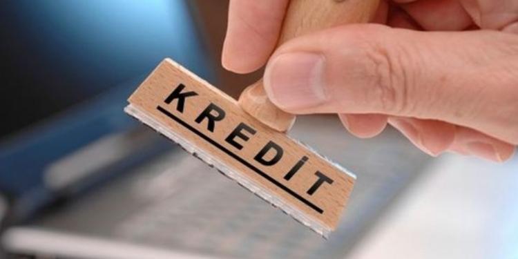 Adambaşına kredit borcu 70 manat artıb - AZƏRBAYCANDA | FED.az