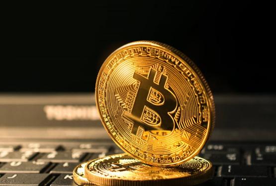 “Bitcoin” 400 dollar bahalaşıb