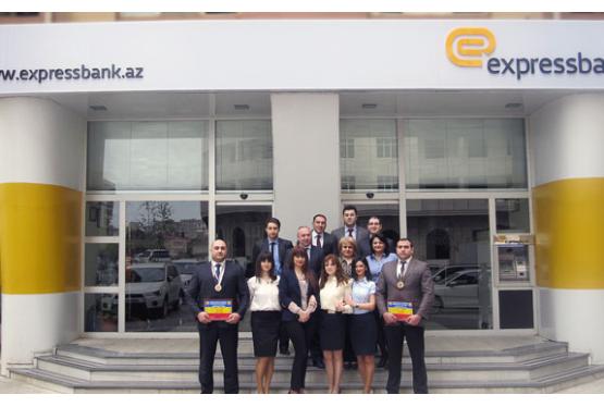 "ExpressBank​" işçi axtarır - VAKANSİYA