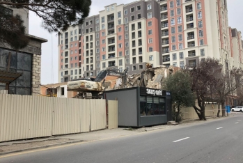 Vətəndaş da qazanmaq istəyir, şirkət də: Qiyməti kim təyin edir?