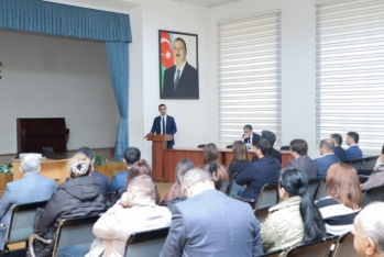 İstehlak bazarında fəaliyyət göstərən sahibkarlarla görüş keçirilib