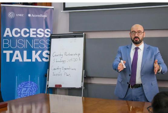 Baş iqtisadçı "Access Business Talks" iştirakçılarına AİB-in reallaşdırdığı layihələrdən danışıb
