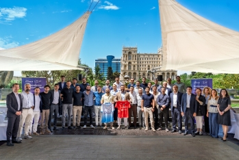 Azercell dünya çempionlarını təbrik etdi
