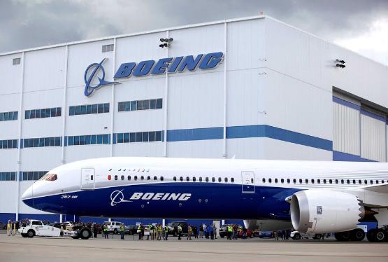 “Boeing”in xalis mənfəəti birinci rübdə 13% azalıb
