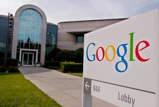 Google прекратил разработку беспилотного автомобиля