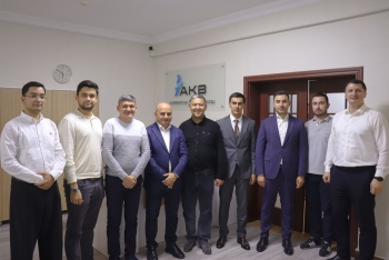 Özbəkistan Kredit Bürosu nümayəndələri Azərbaycan Kredit Bürosuna səfər edib - FOTO | FED.az