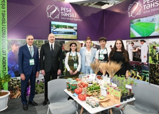 Prezident 19-cu “Caspian Agro Week” və 31-ci “InterFood Azerbaijan” sərgilərində - FOTOLAR | FED.az